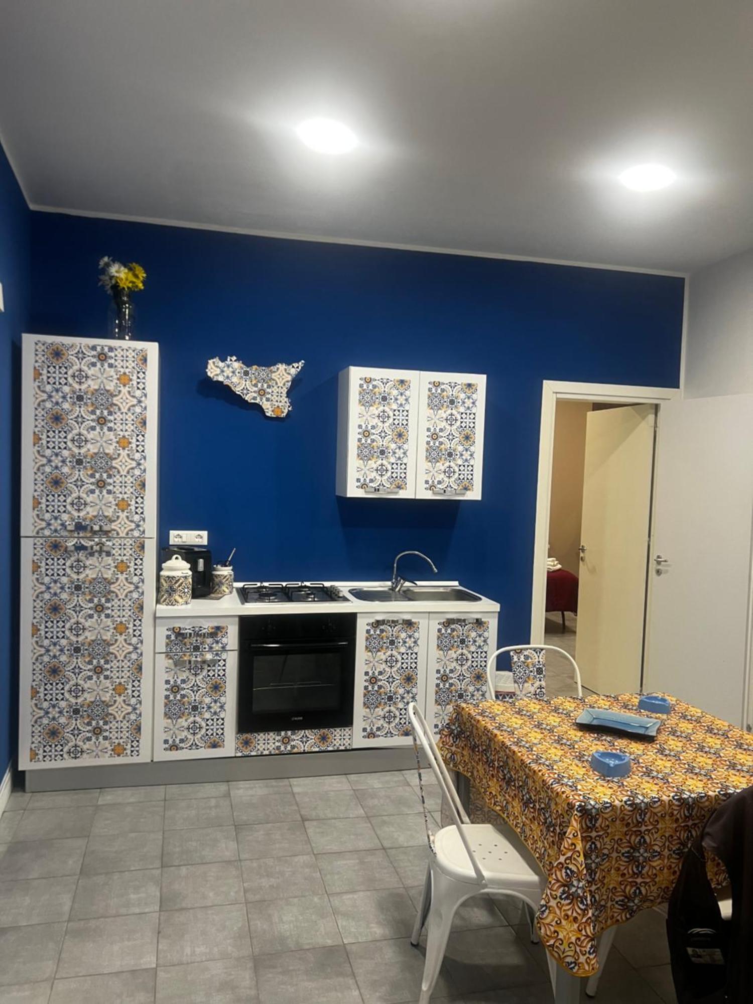 Maqueda Vibes Apartment Палермо Екстериор снимка