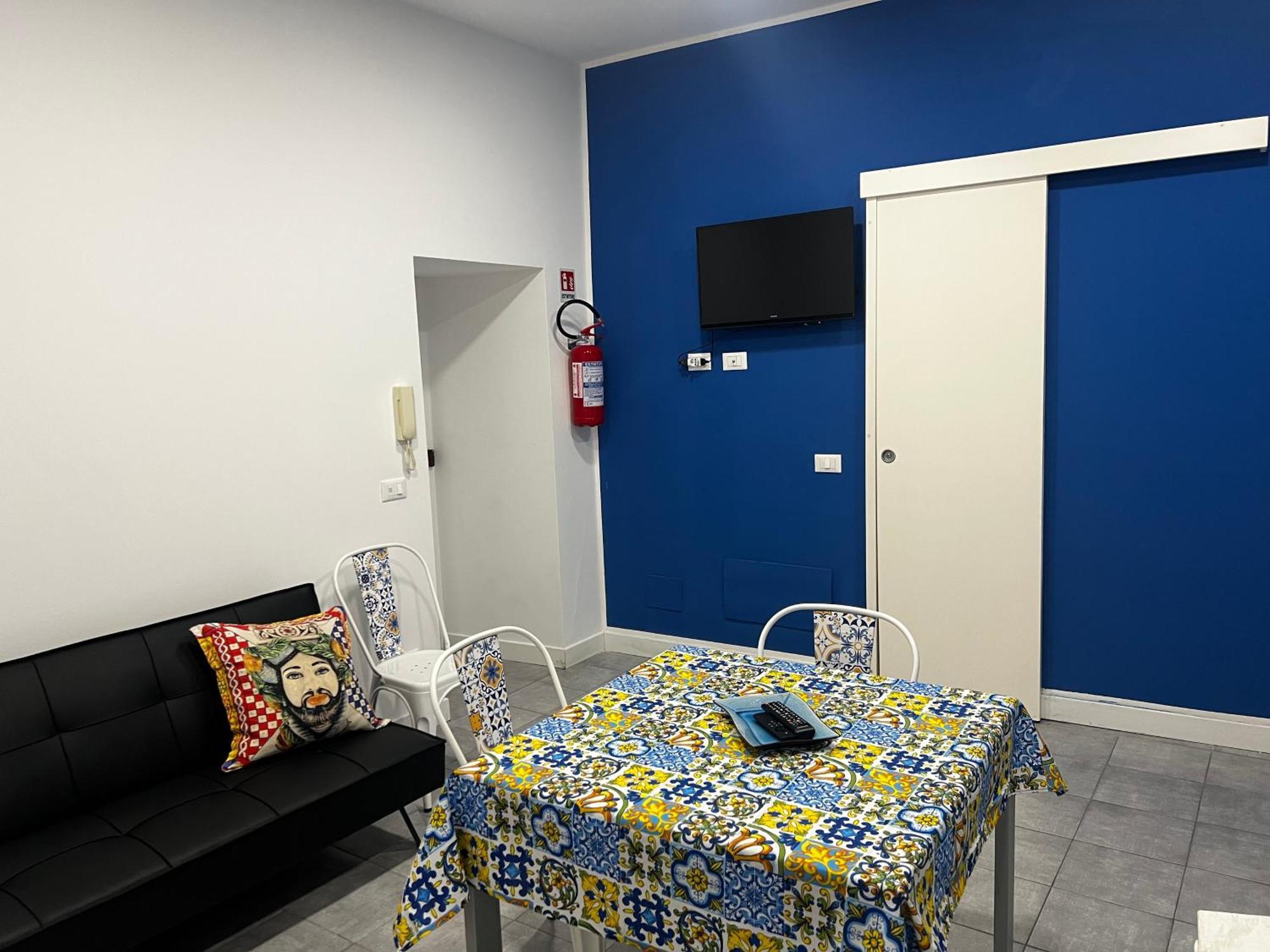 Maqueda Vibes Apartment Палермо Екстериор снимка
